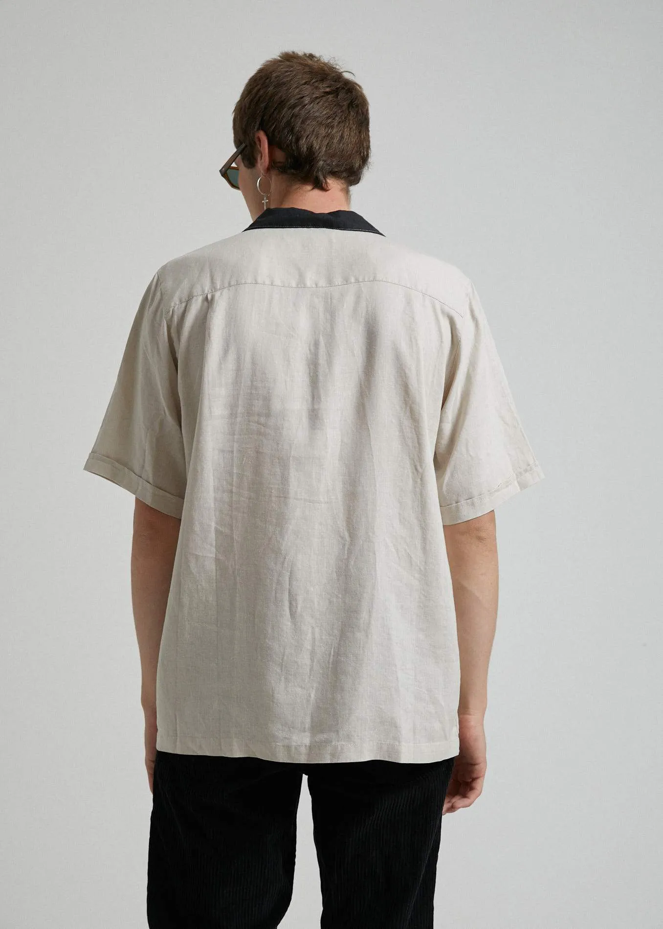 Afends Mens Bowlo - Hemp Cuban Short Sleeve Shirt - Moonbeam