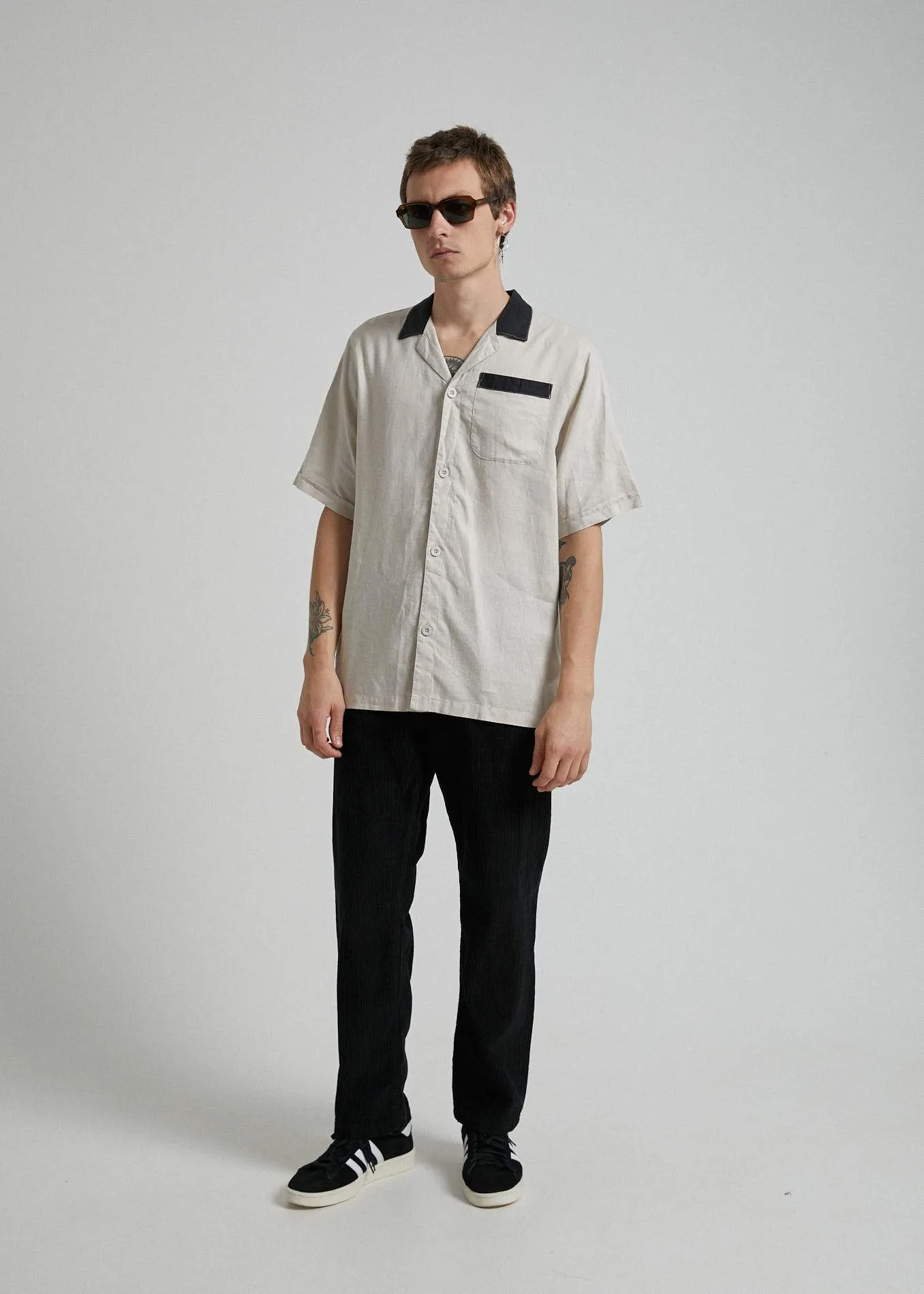 Afends Mens Bowlo - Hemp Cuban Short Sleeve Shirt - Moonbeam