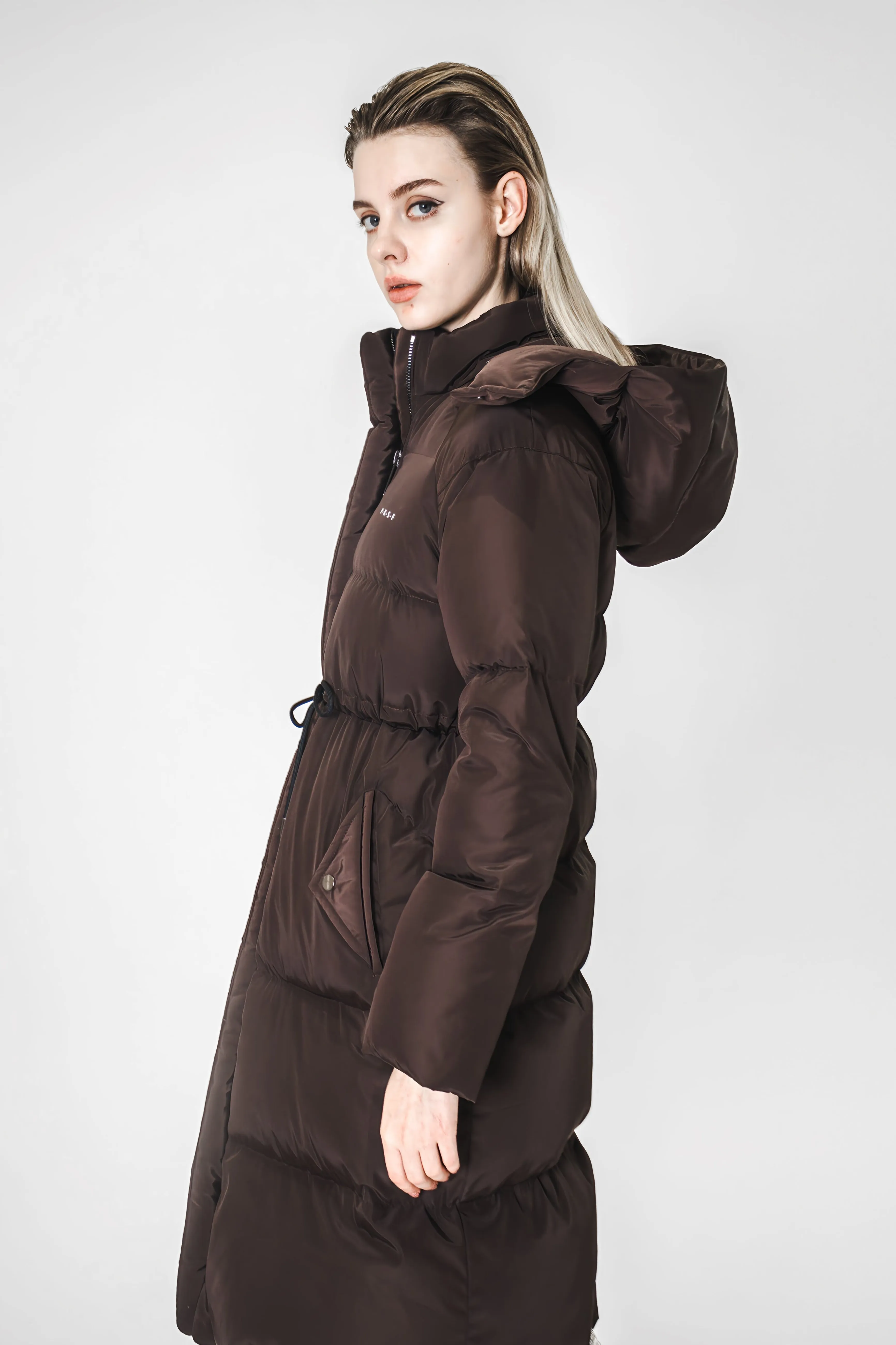 BLACK / CHESTNUT BROWN MID-LENGTH WAIST-TIED TRENCH COAT DOWN JACKET