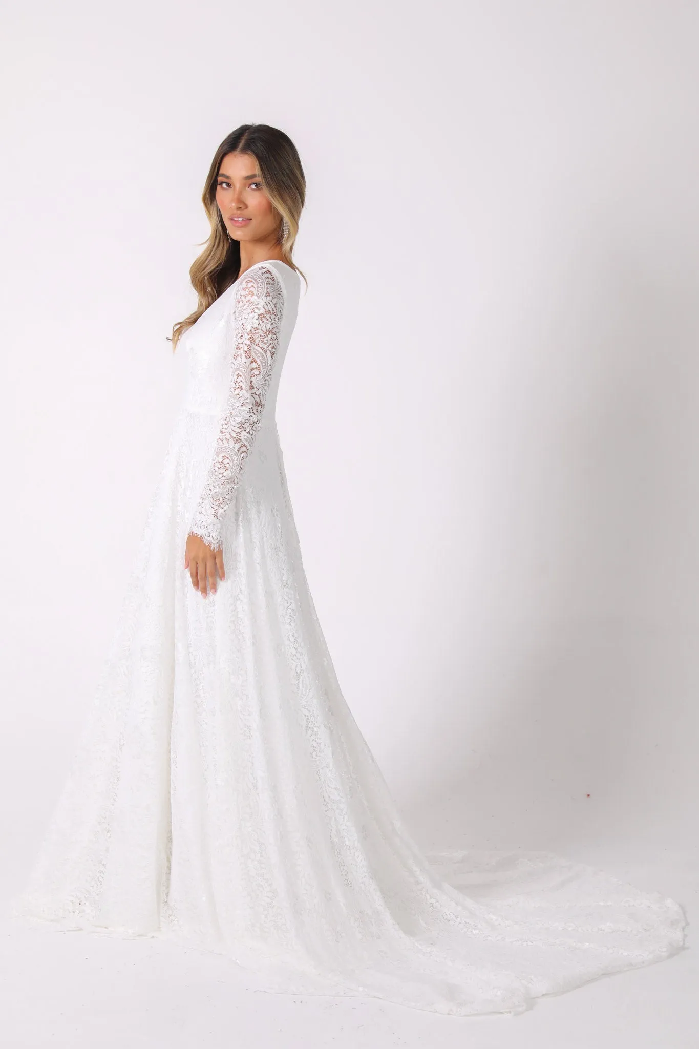 NISHA Long Sleeve A-Line Lace Gown - White