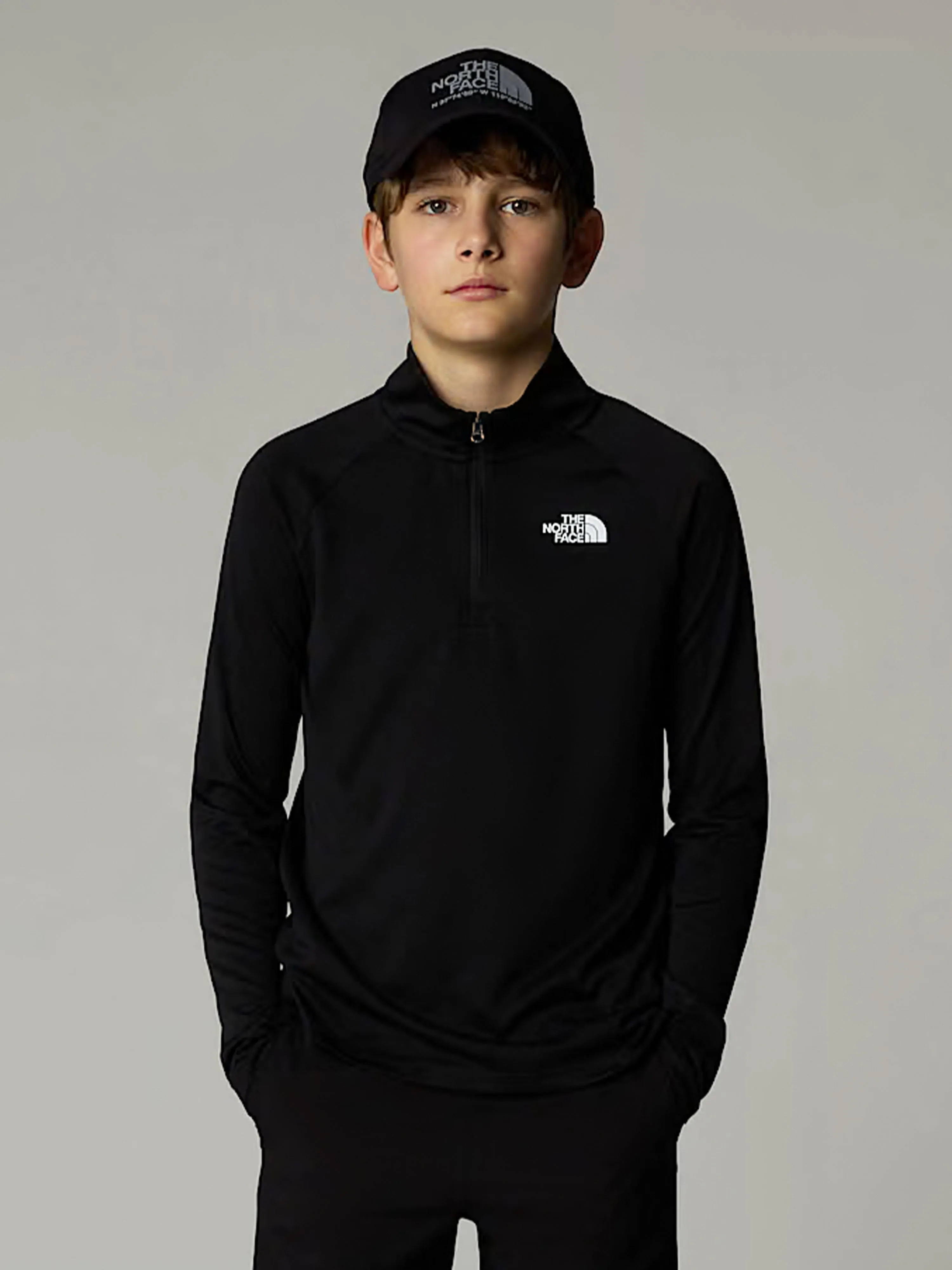 The North Face Kids Never Stop 1/4 Zip Top in Black