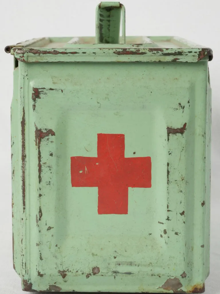 Vintage military first aid box w/ green patina & red cross - Pharmacie 12¼" x 6¾"